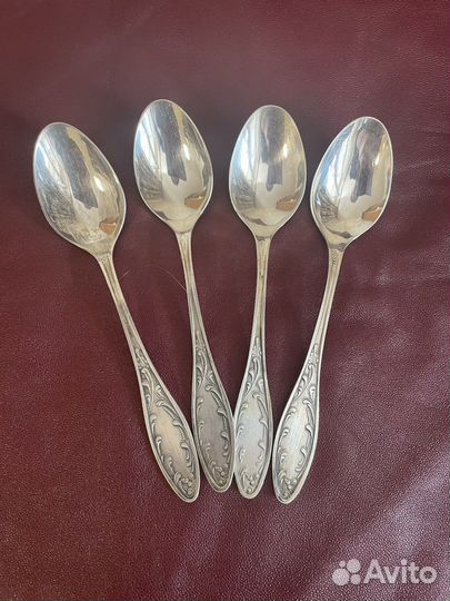 Наборы мельхиоровых ложек по 4 штуки