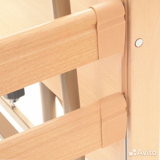 Медицинская кровать для ухода за больными