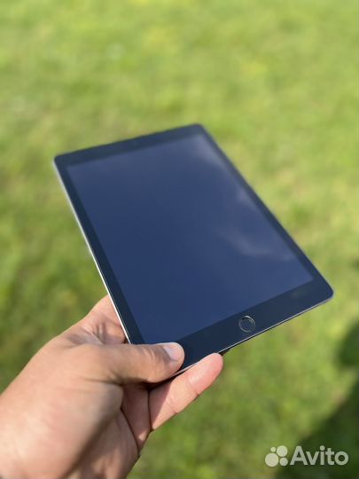 iPad 2017 cellular 5 поколения