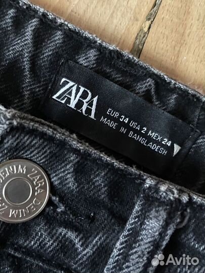 Черные мом-джинсы Zara