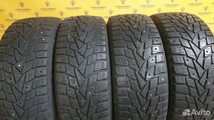 Dunlop SP Winter Ice 02 215/55 R17 98T