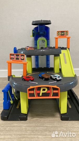 Большой гараж многоуровневая парковка ELC