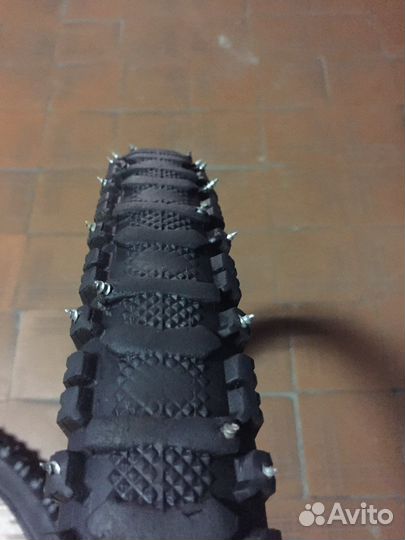 Покрышки шипованные 26. Зимние