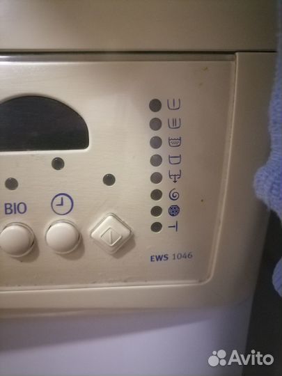 Стиральная машина Electrolux EWS 1046
