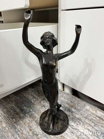 Статуэтка танцовщица