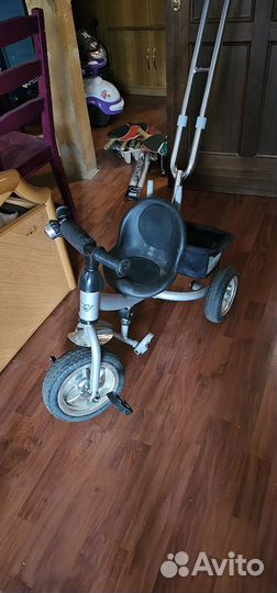 Велосипед детский трех колёсный