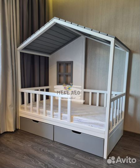 Детская кровать домик