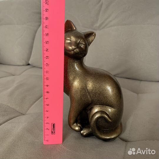 Фигурка кошки 