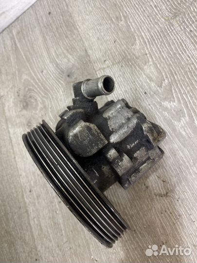 Насос гидроусилителя Peugeot 406