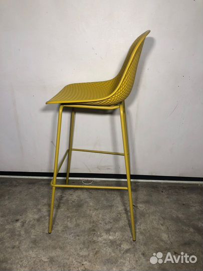 Полубарный стул Quinby