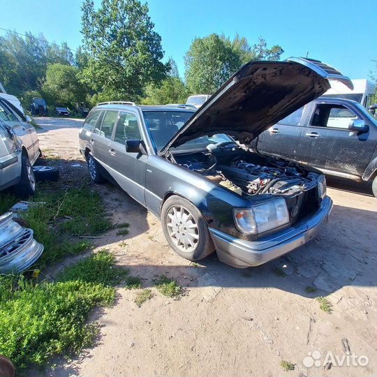 Мерседес 124 по запчастям