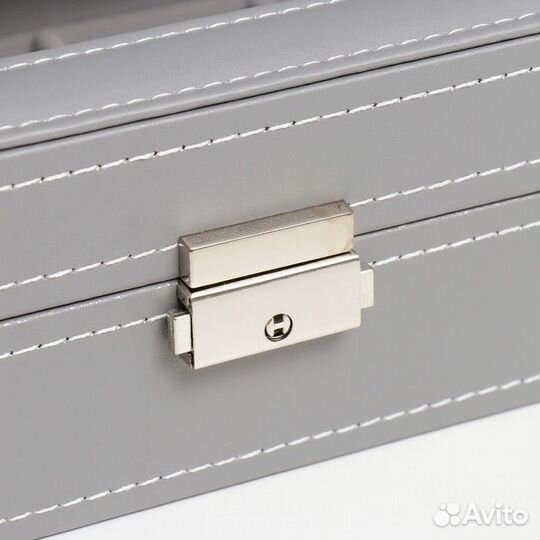 Шкатулка кожзам под часы 6 отделений 'Серая с бело