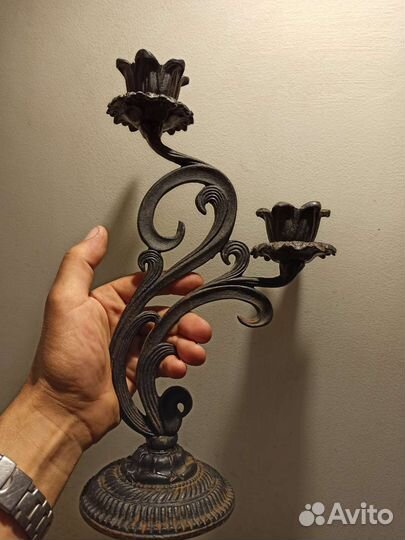 Чугунный подсвечник