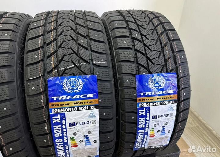 Tri Ace Snow White II 225/40 R18 51H