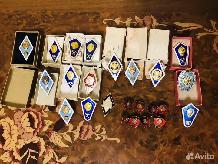 Значки ромбы вузов СССР