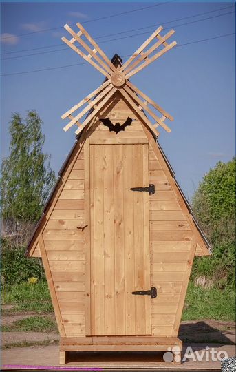 Дачный туалет деревянный