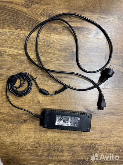 Блок питания HP