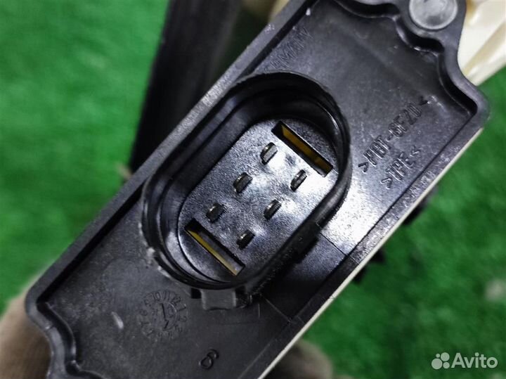 Стеклоподъемник задний правый BMW X3 (E83) 2004