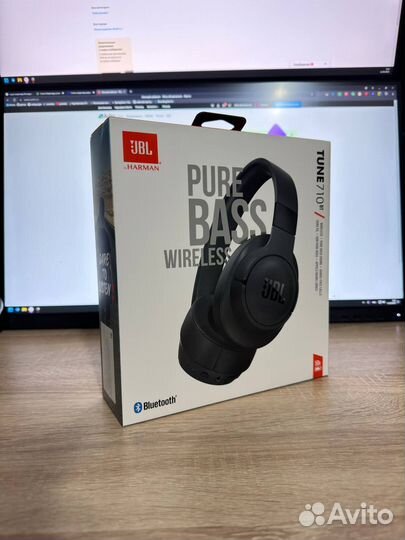 Беспроводные наушники JBL Tune 710BT Новые
