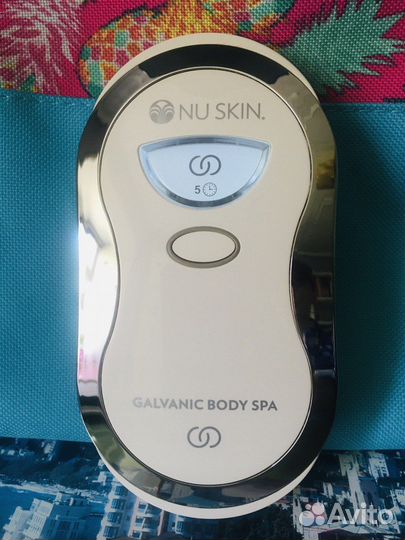 Прибор по уходу за телом ageLOC Galvanic Body SPA