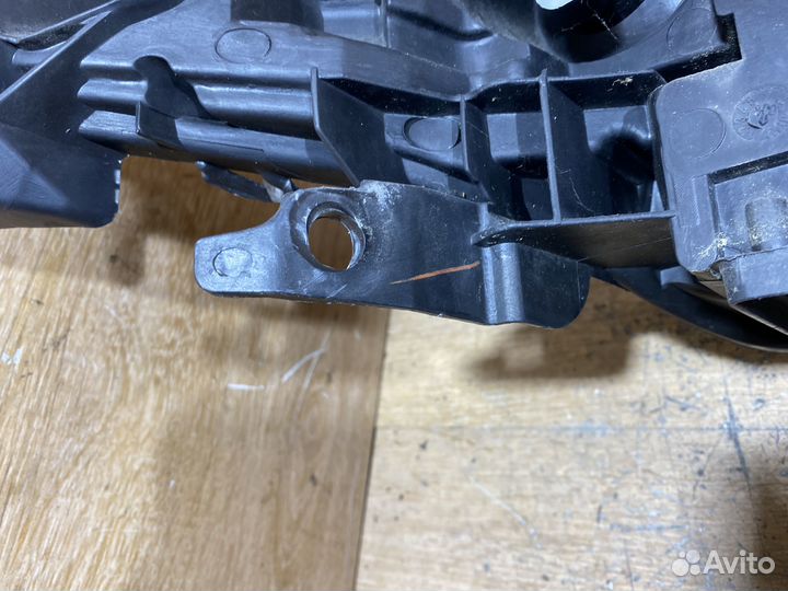 Фара передняя левая Renault Laguna 2 дорест 142197