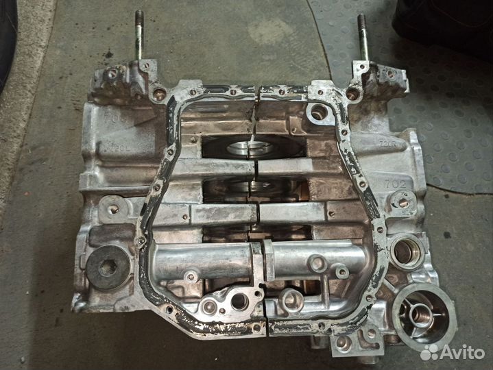 Блок двигателя ej20y