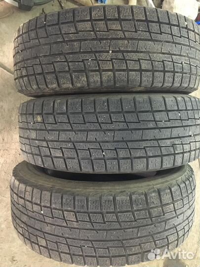 Yokohama Ice Guard IG30 215/60 R16 95Q