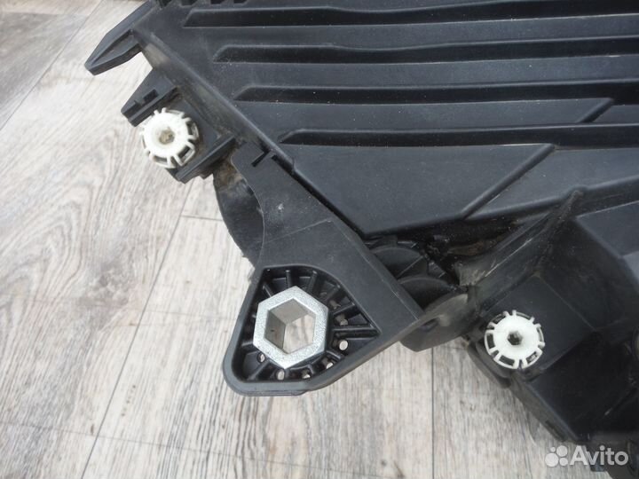 Фара левая (№33) Mercedes GLC X253 2018