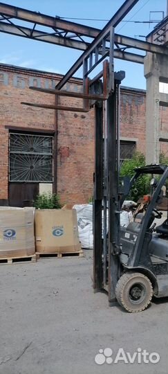 Вилочный погрузчик Nissan NL01A15D, 2007