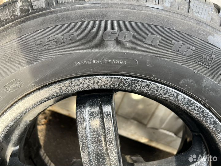 Michelin Latitude Alpin 235/60 R16