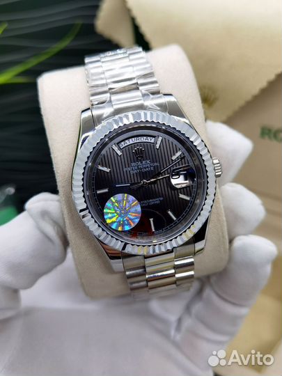 Роскошные мужские часы Rolex на гарантии