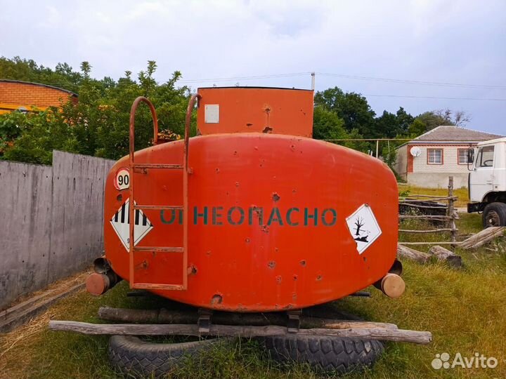 Цистерна бензовоза