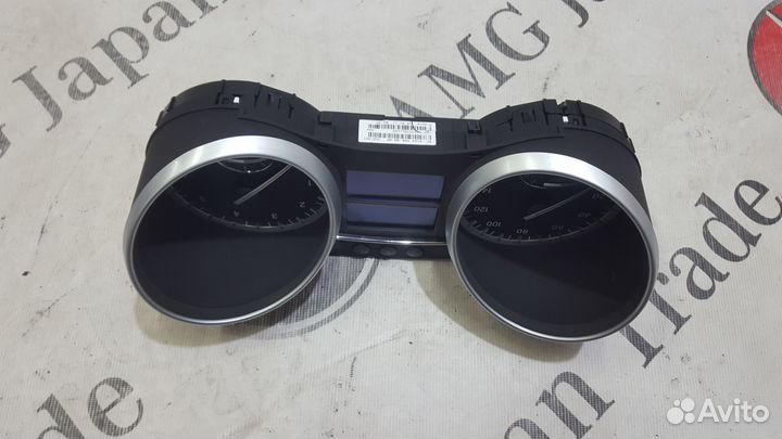 Приборная панель на Mercedes-Benz X164 W251