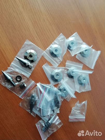 Шипы и диски для акустических систем (8+8 штук)