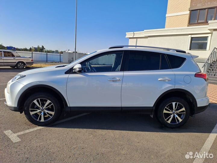 Toyota RAV4 2.0 CVT, 2018, 195 200 км