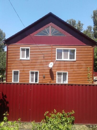 Дом 171,6 м² на участке 9 сот.