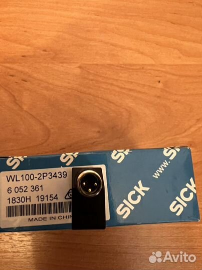 Оптический датчик sick WL100-2P3439