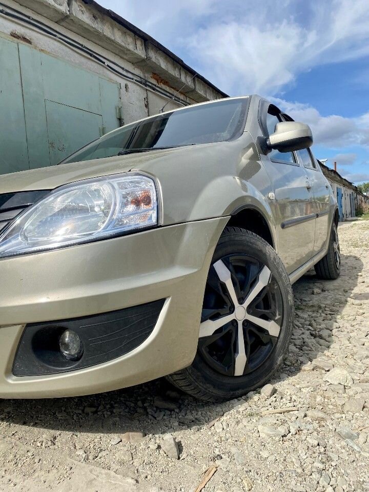 Renault Logan: фото владельца