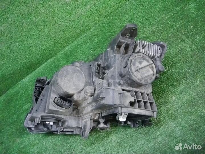 Фара правая Mercedes-Benz GLA-Class