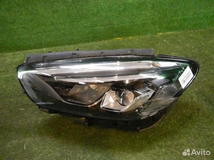 Фара левая Mercedes-Benz B-Class