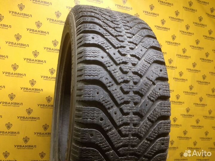 Goodyear UltraGrip 500 215/55 R17 94T