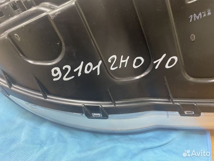 Фара левая Hyundai Elantra