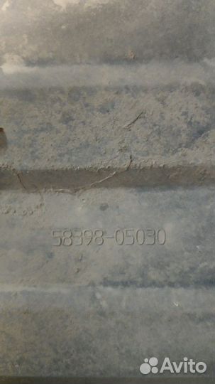 Пыльник заднего бампера Toyota avensis 2 250