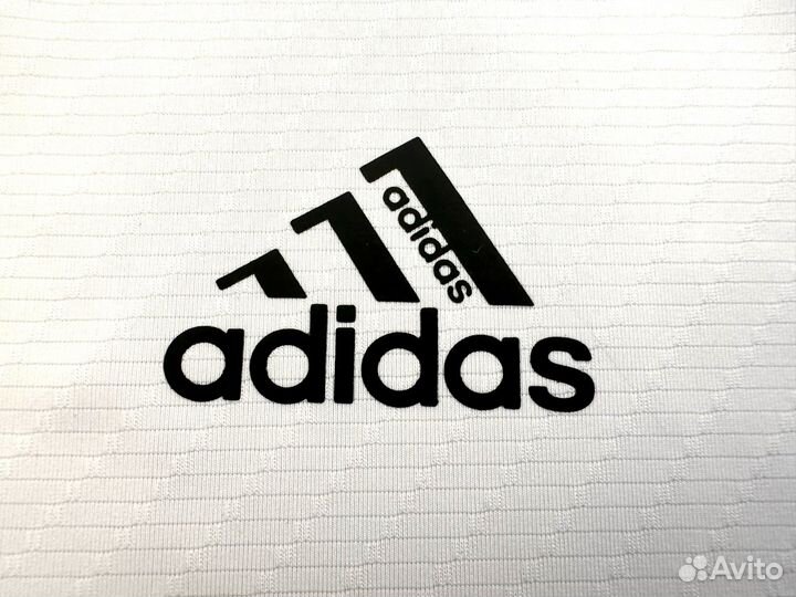 Футболка Adidas спортивная