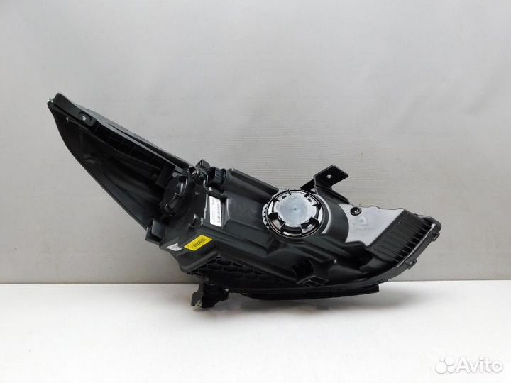 Фара левая Hyundai Solaris