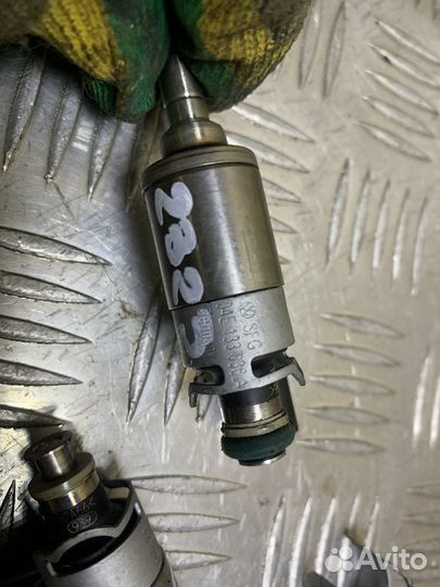 Форсунка инжекторная электрическая Volkswagen Golf