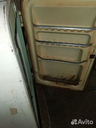 Холодильник б/у