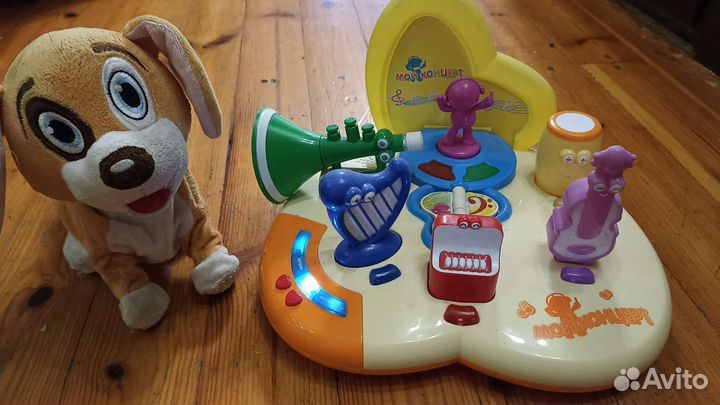 Фирменные игрушки пакетом