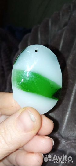 Резной кулон