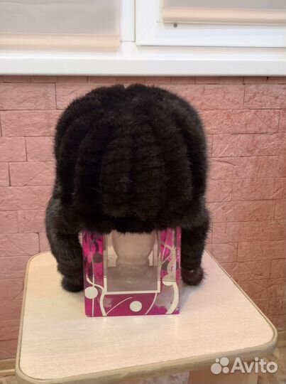 Женская шапка